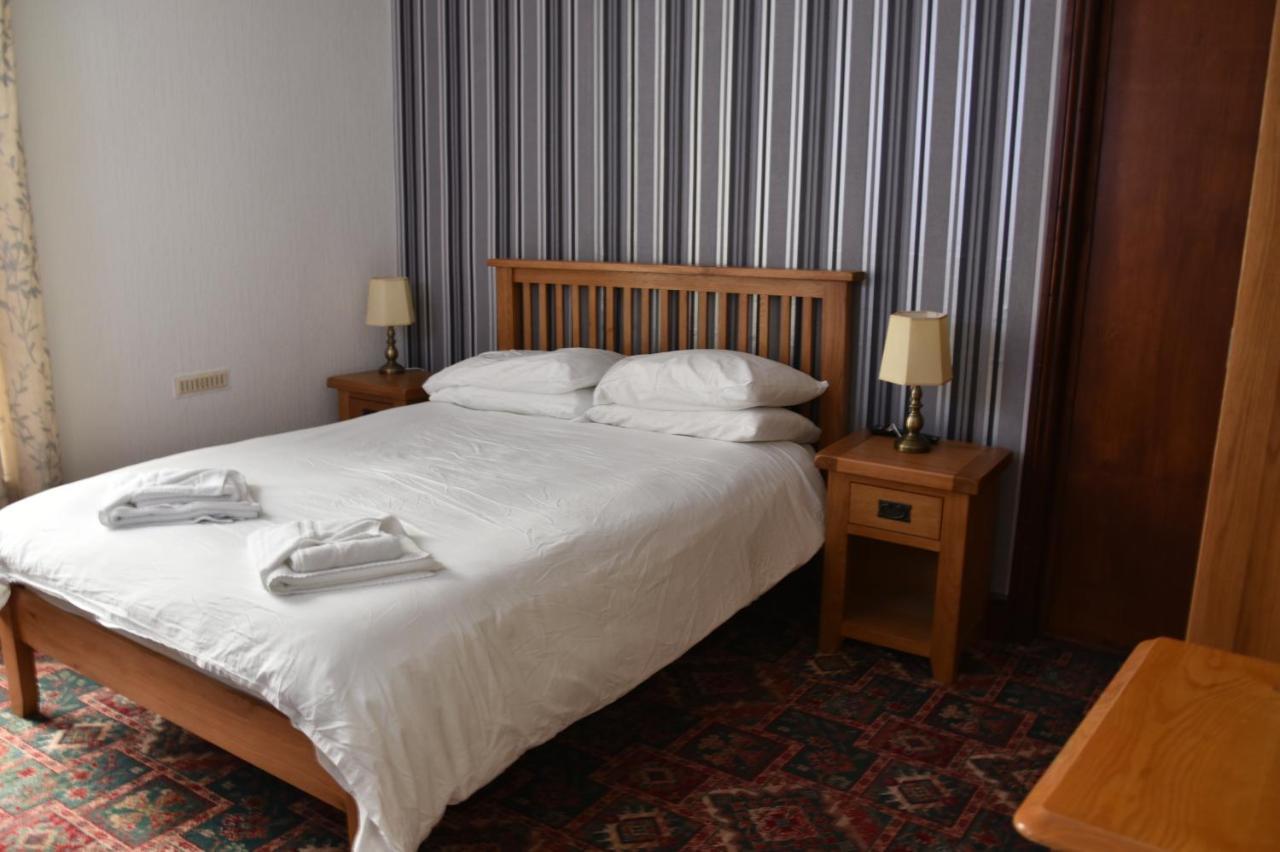 Dinorben Arms Hotel Amlwch Extérieur photo