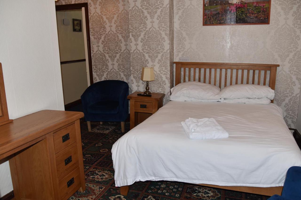 Dinorben Arms Hotel Amlwch Extérieur photo